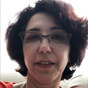 Meet your Posher, Afsaneh